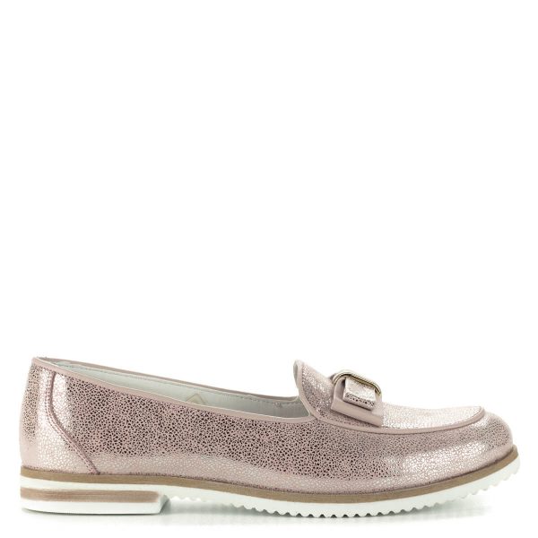 Anna Viotti rózsaszín bőr cipő masni dísszel. Felsőrésze és bélése is természetes bőr. A cipő ingyenes házhozszállítással rendelhető.