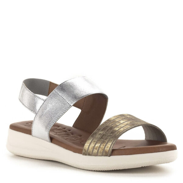 Oh My Sandals lapos szandál gumis pánttal, arany-ezüst színkombinációban. Az Oh My Sandals szandálok kényelmes, puha talpbéléssel, Spanyolországban készülnek. Anyaguk kívül belül valódi bőr.