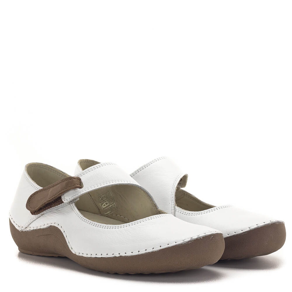 SafeStep pántos női bőr cipő fehér-barna színkombinációban. Komfortos női cipő tépőzáras pánttal, kívül-belül bőrből