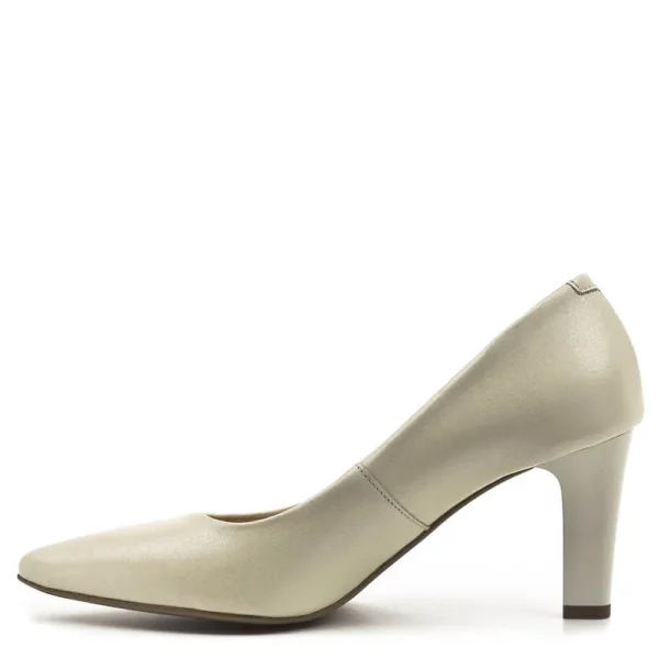 Bioeco bézs női bőr magassarkú cipő 7,5 cm magasságú sarokkal. Bőre csillogó, alkalmi viseletként is tökéletes választás. Bioeco 5706 2583 BEIGE