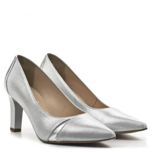 Bioeco női bőr magassarkú cipő ezüst színben. Elegáns magassarkú cipő, 7,5 cm magasságú sarokkal készült. Bioeco BI 5882 2103+2103+2095