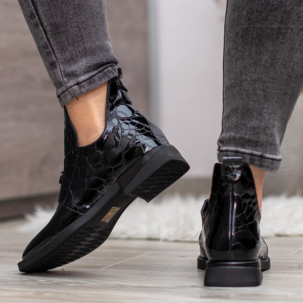 Evromoda női bőr bokacipő lakk bőrből - Evromoda 049-1738-64 T BLACK