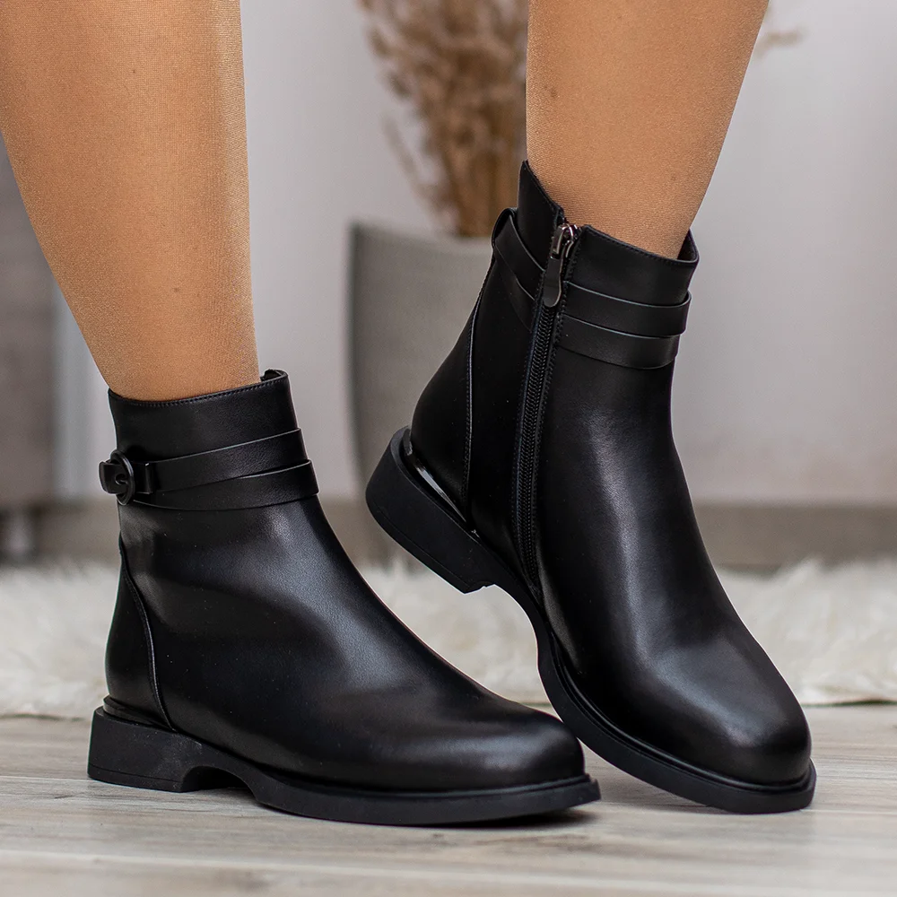 Filippo női bőr bokacsizma lapos talppal - Filippo DBT7357/25 BK