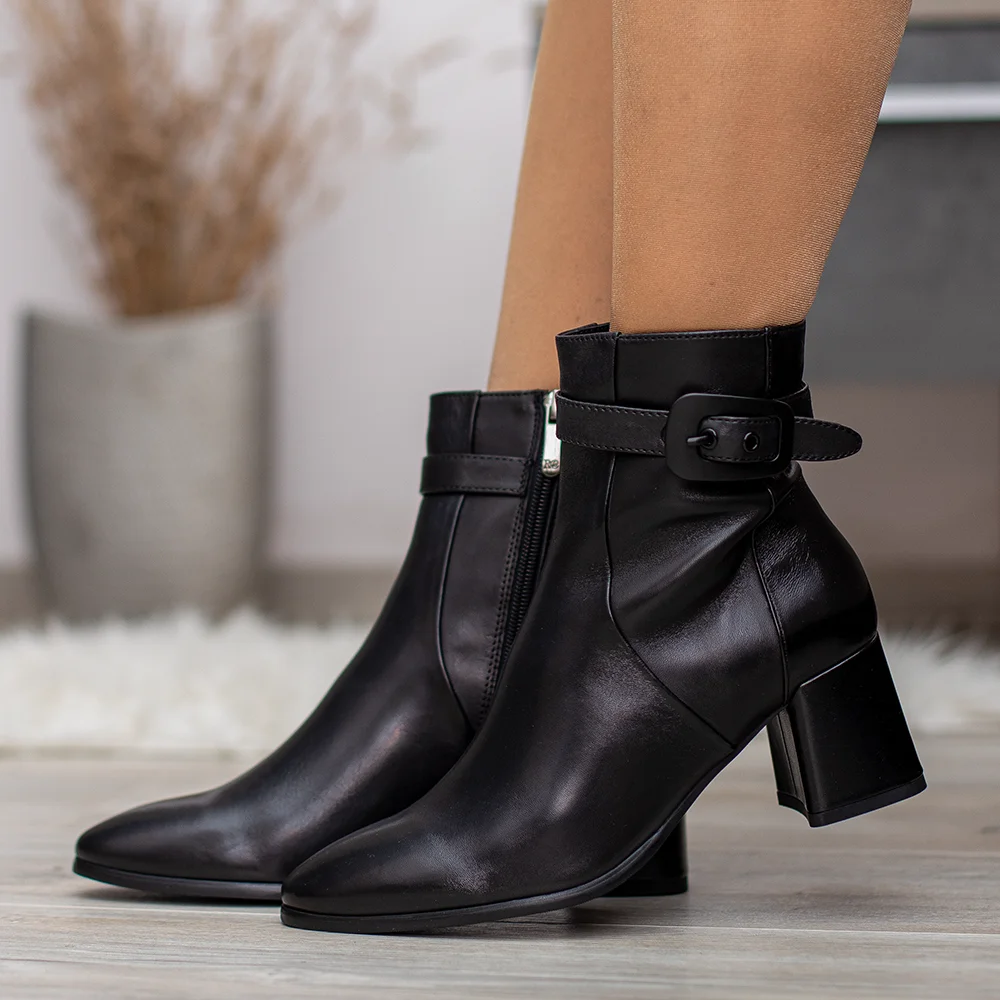 Regarde le Ciel elegáns női bőr bokacsizma - Regarde MILLIE-11 2695