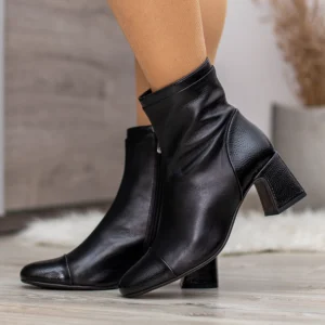 Regarde le Ciel elegáns női bőr bokacsizma - Regarde MYA-01 7710