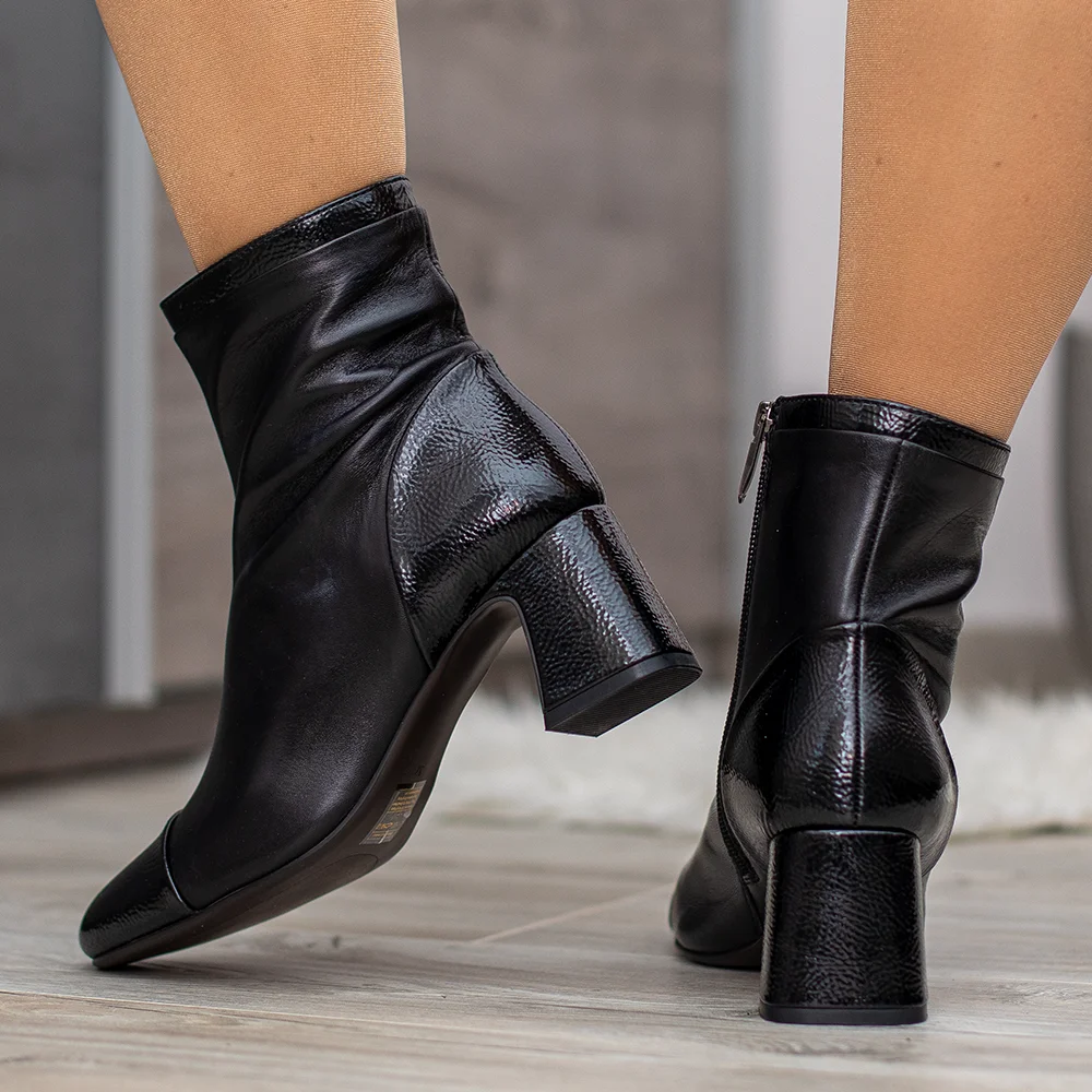 Regarde le Ciel elegáns női bőr bokacsizma - Regarde MYA-01 7710