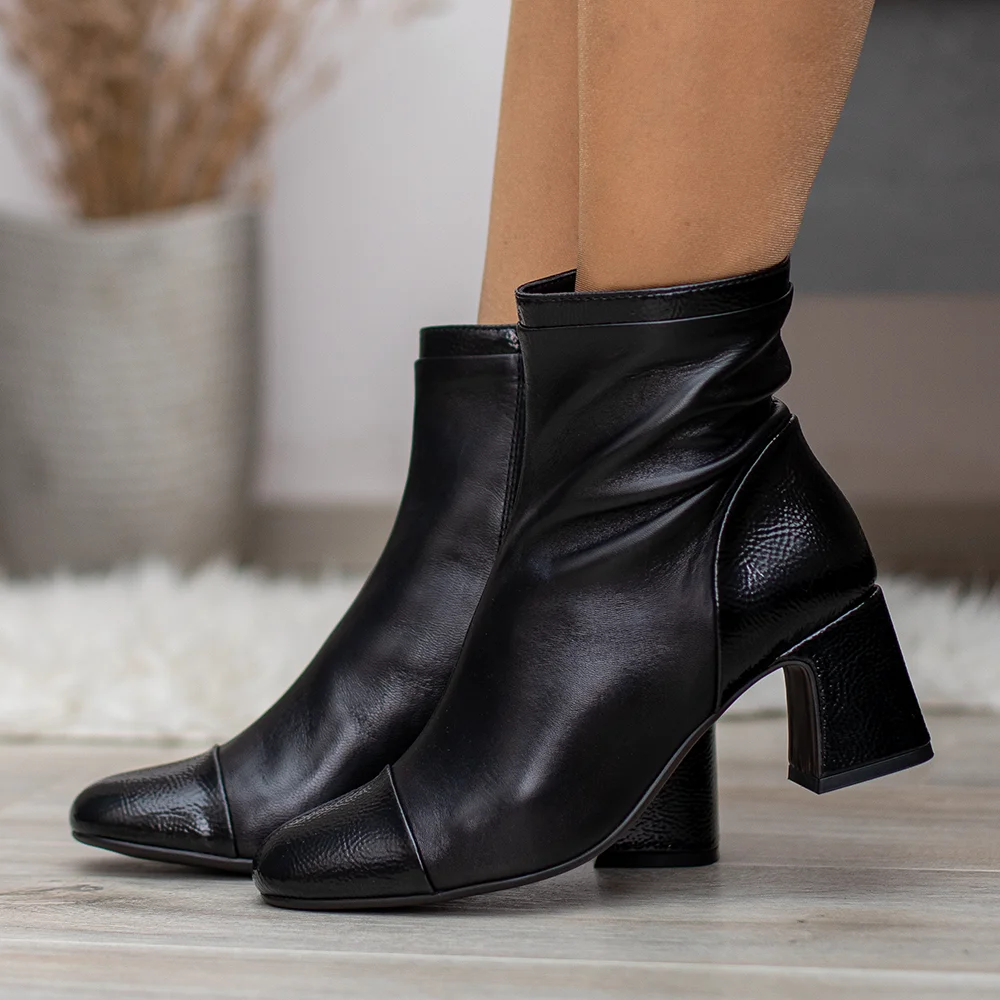 Regarde le Ciel elegáns női bőr bokacsizma - Regarde MYA-01 7710