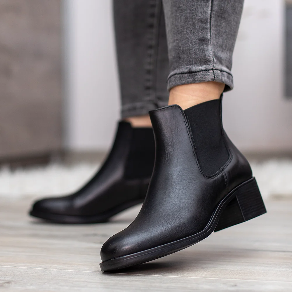 Tamaris közepes sarkú női bokacsizma - Tamaris 1-25026-41 001