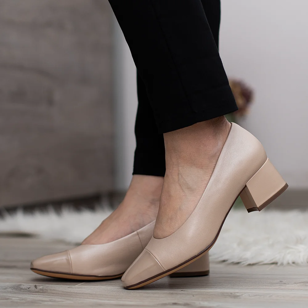 Caprice elegáns női bőr cipő kis sarokkal - Caprice 9-22305-42 408