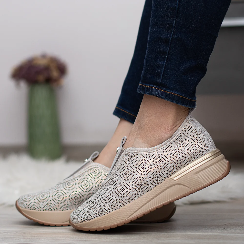 Filippo bézs-arany női bőr cipő - Filippo DP7715/26 GO