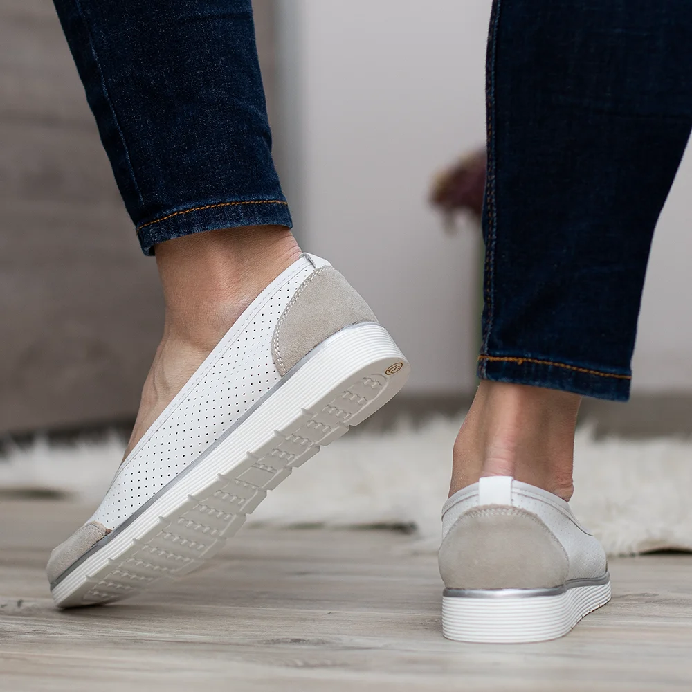 Filippo lapos női bőr cipő - Filippo DP4524/26 WH GR