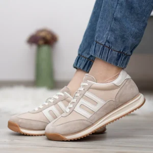 Filippo bézs női utcai sportcipő - Filippo DP7686/26 BE