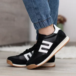 Filippo fekete női utcai sportcipő - Filippo DP7686/26 BK